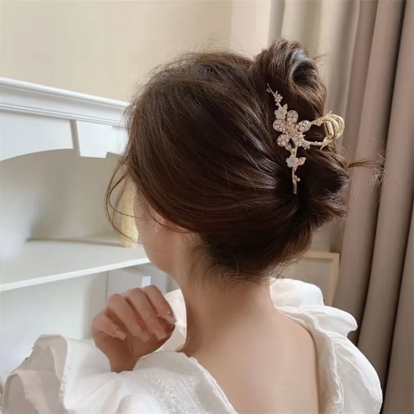 Travel Accessories For Girls - กิ๊บติดผมโลหะ 1 ชิ้น ประดับมุก สไตล์วินเทจ สีเงิน