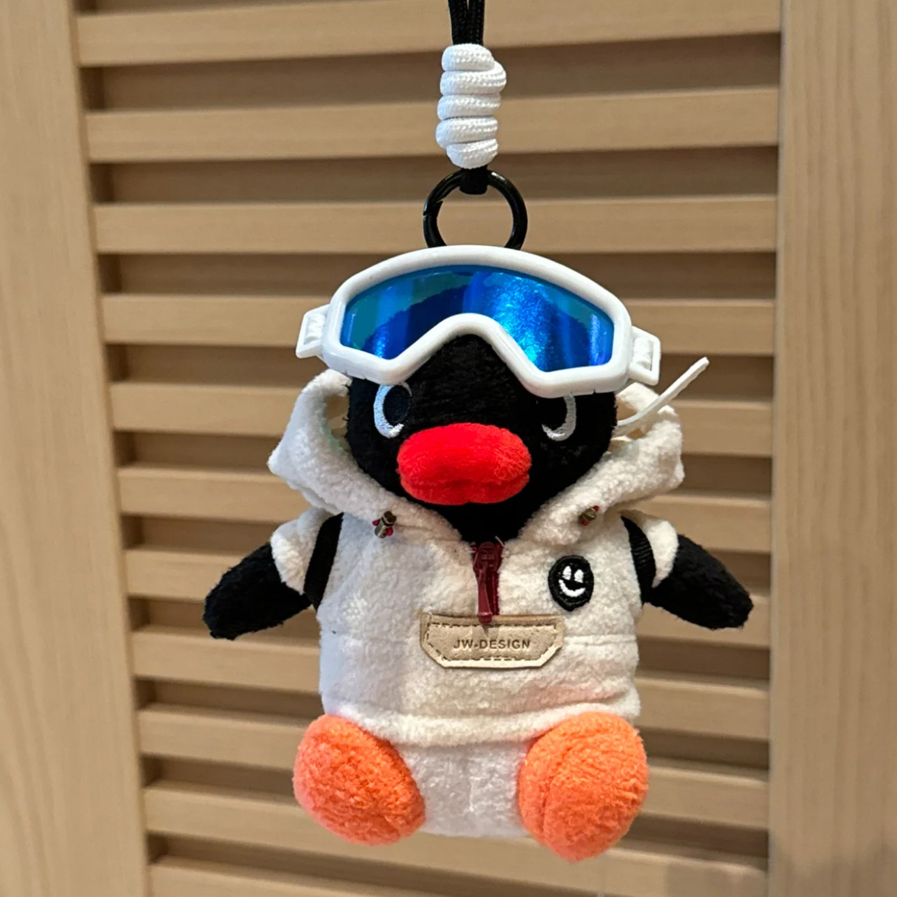 Quirky Travel Accessories - พวงกุญแจตุ๊กตาเพนกวินสุดสร้างสรรค์และแปลกใหม่ ของเล่นตุ๊กตาสัตว์น่ารัก ใช้ตกแต่งกระเป๋า โทรศัพท์มือถือ รถยนต์ และอุปกรณ์เสริมสำหรับการเดินทาง