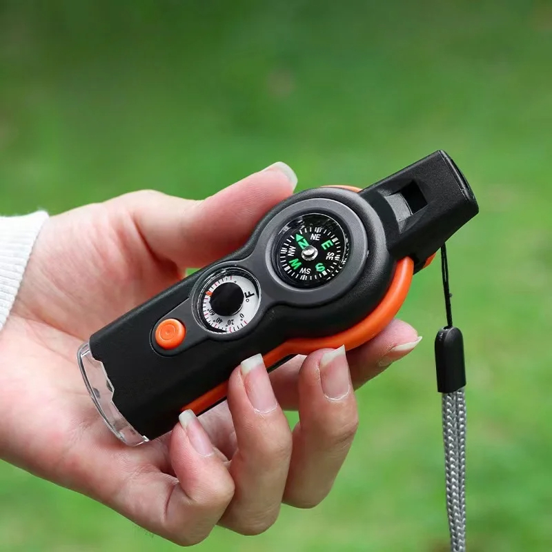 นกหวีดเอาตัวรอดอเนกประสงค์ 7-i - Travel Accessories Guide บทวิจารณ์และราคา